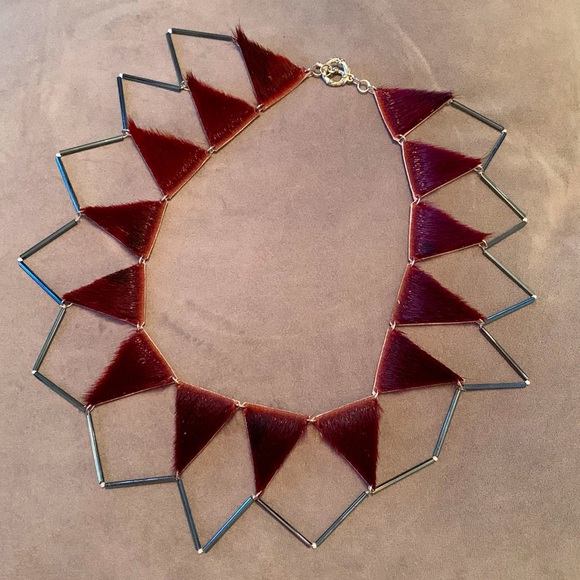 • Necklace • - Picture 1 of 2